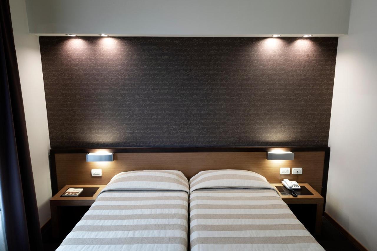 Hc3 Hotel Болонья Екстер'єр фото