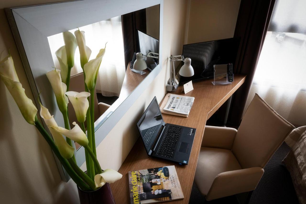 Hc3 Hotel Болонья Екстер'єр фото